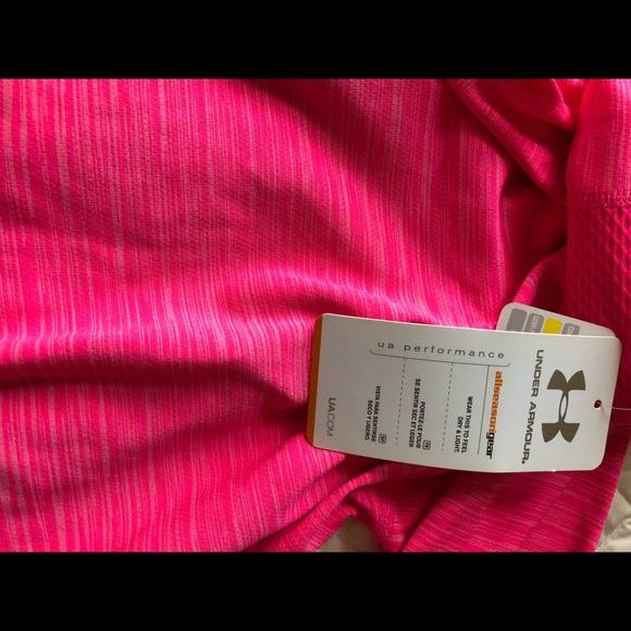 NWT Under Armour Printed Fly-By Turtleneck sz S - Picture 8 of 8